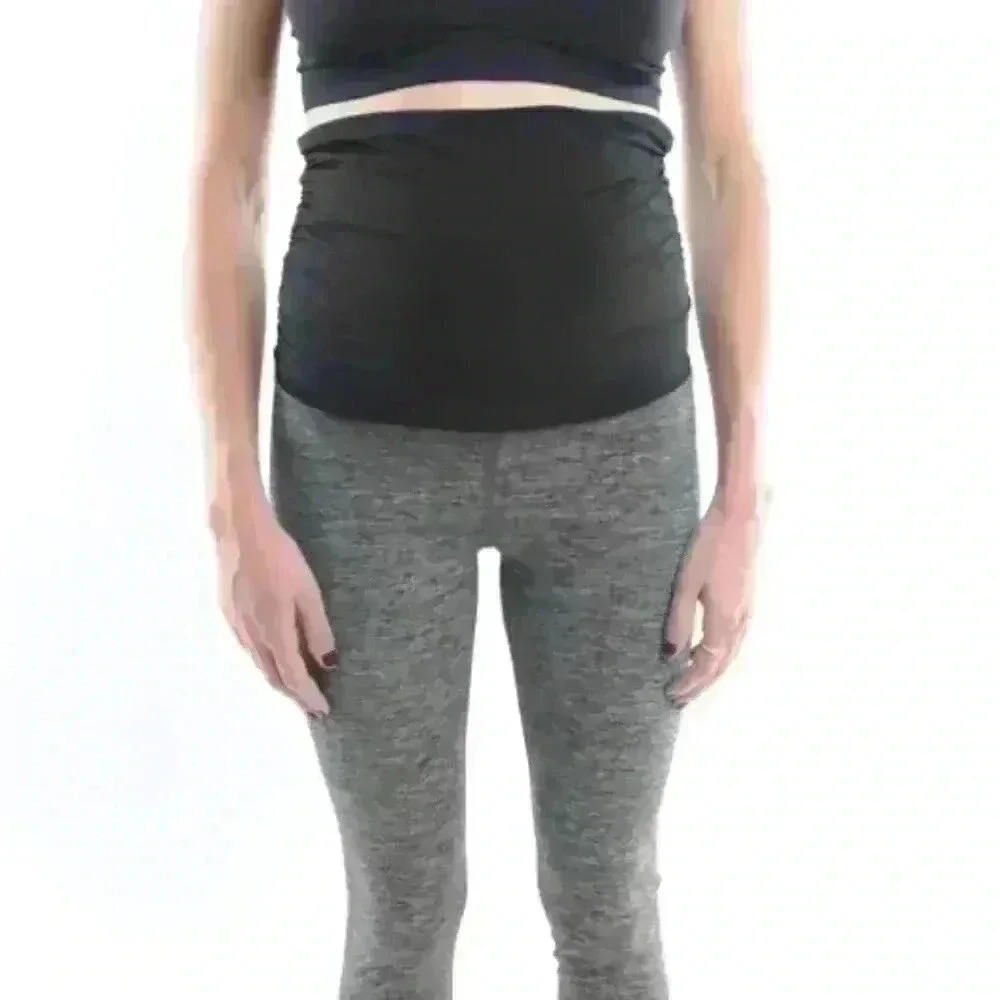 NWOT Bump'n Maternity/Post Leggings
Women's Size Small Black/Gray